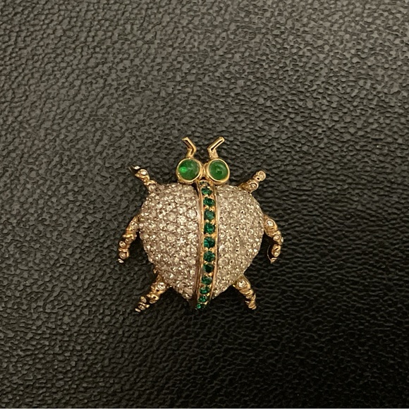 Vintage CINER Beetle two-tone gold/silver w/ Emerald and Clear Rhinestone - Picture 1 of 5